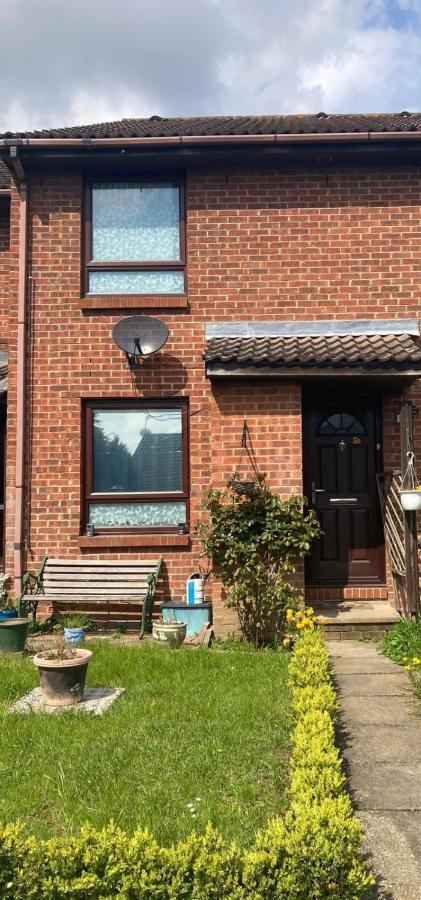NorwoodLondon 1 Bed Cosy Houseアパートメント エクステリア 写真